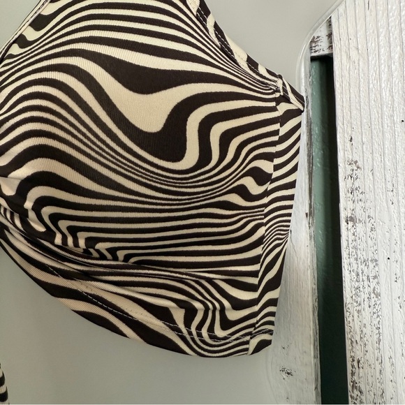 H&M Halter Crop Top Size XS Brown White Boho Hippie Festival Concert Groovy Vibe - Picture 5 of 9